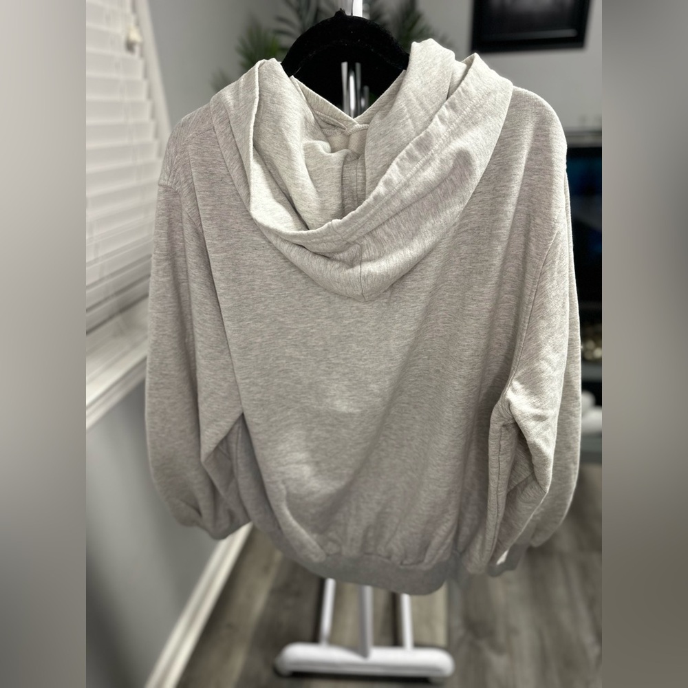 Aerie Gray Oversized Hoodie Sweatshirt Size M - Picture 3 of 6